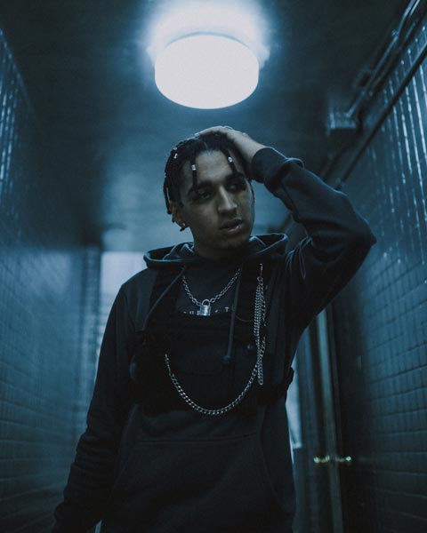 Photo shooting Cristian à New York dans Chinatown de nuit